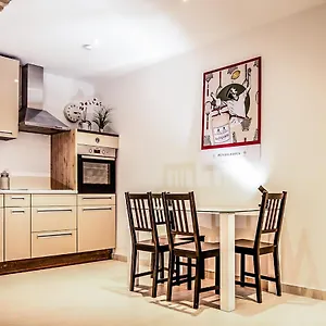  Appartement Wohnen Im Herzen Von Budget