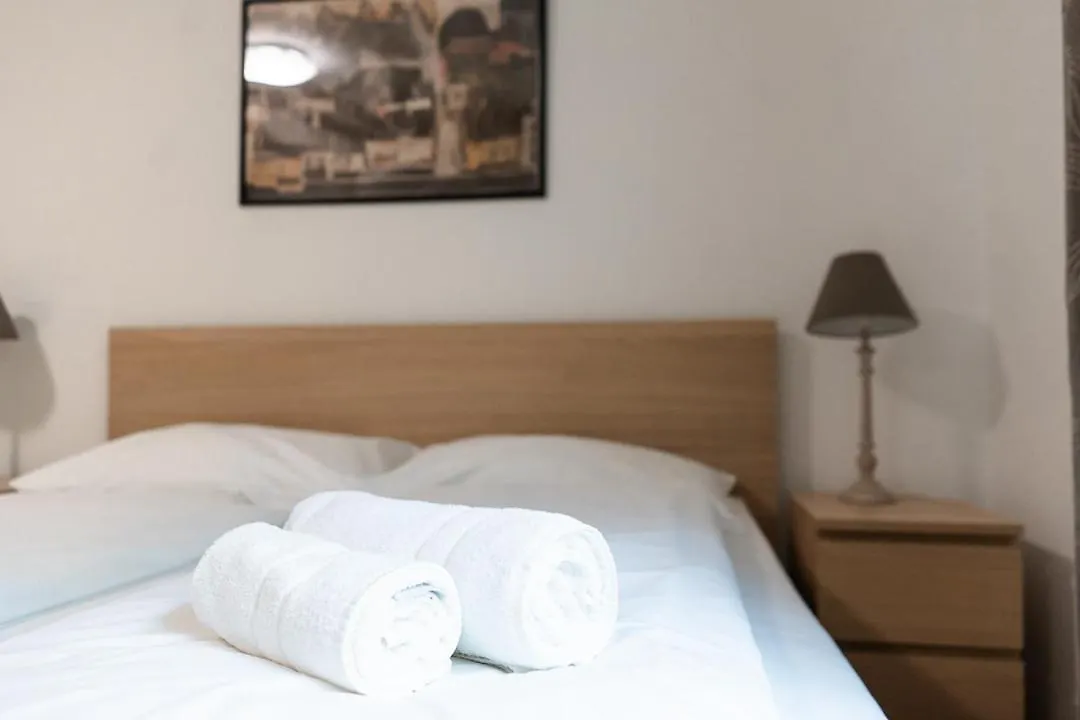 וינה Central Living - Stephansdom Apartments אוסטריה