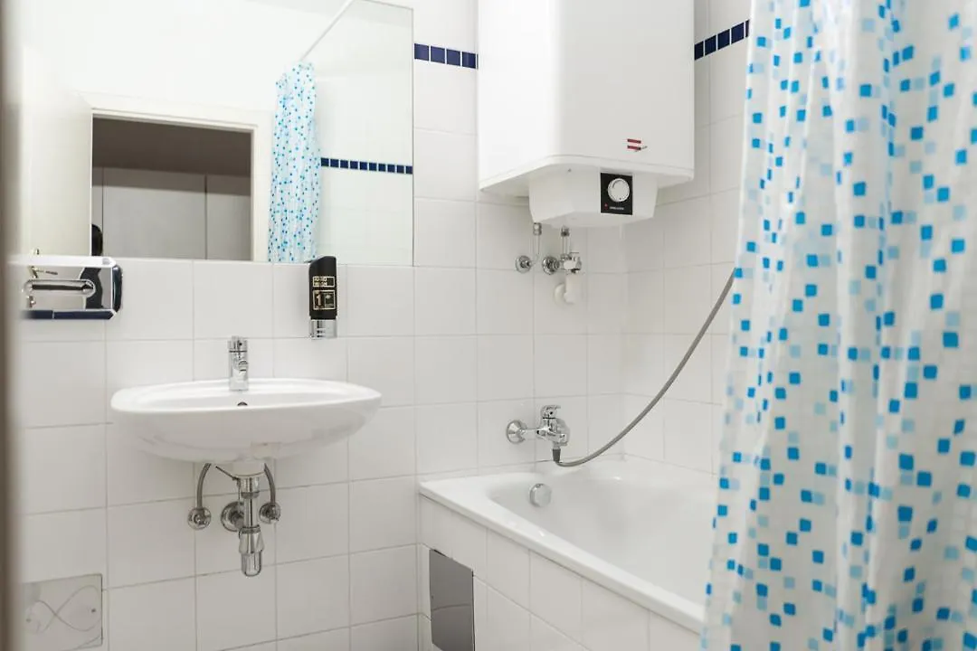 וינה Central Living - Stephansdom Apartments 0*,