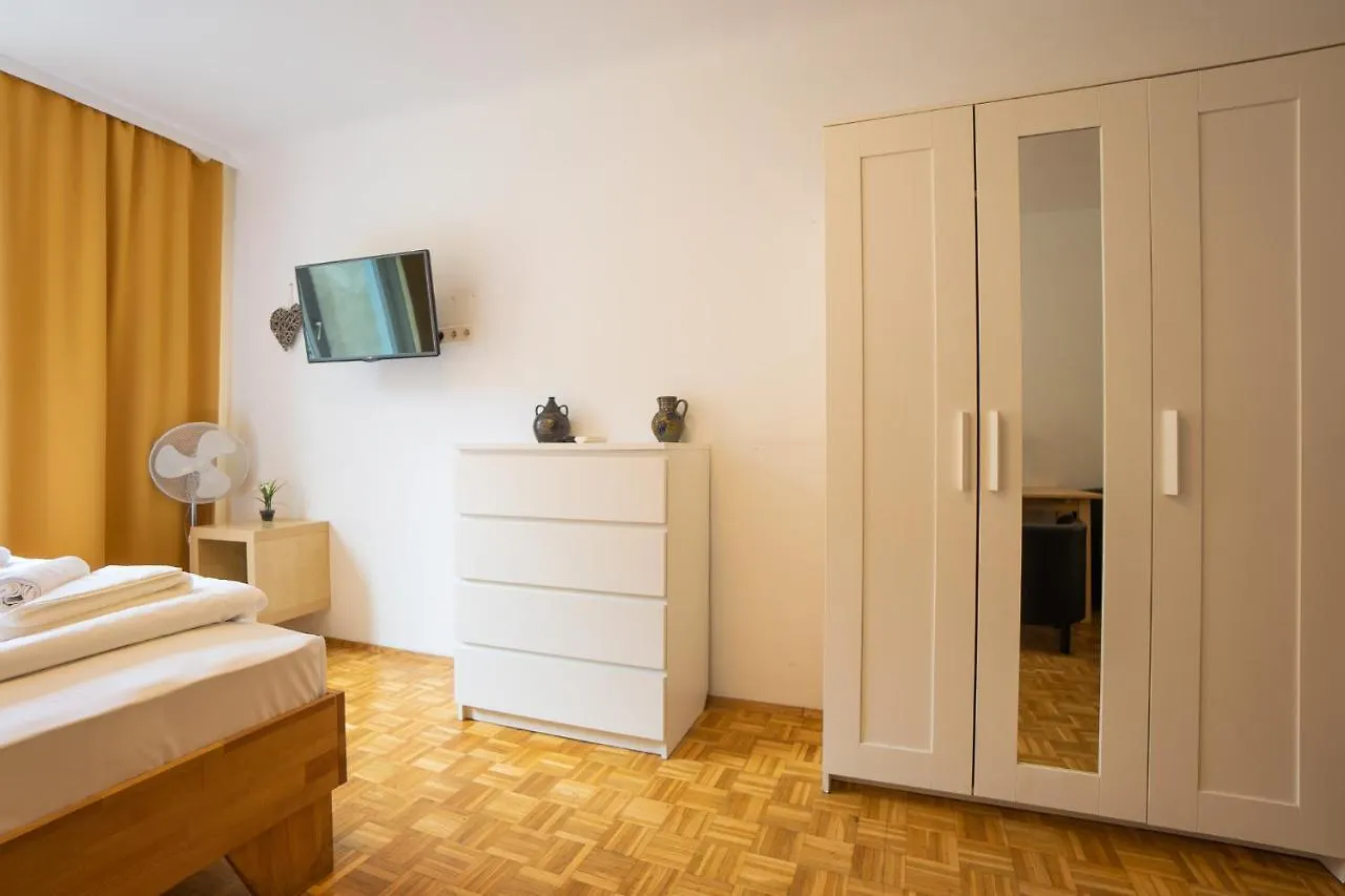 וינה Central Living - Stephansdom Apartments