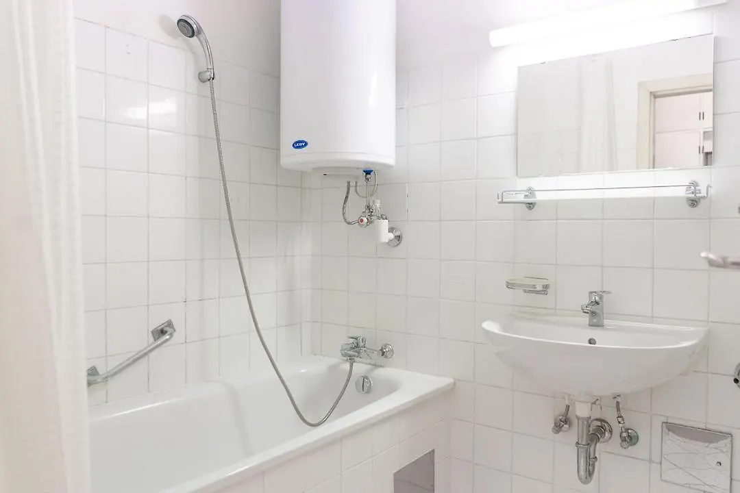וינה Central Living - Stephansdom Apartments 0*,  אוסטריה