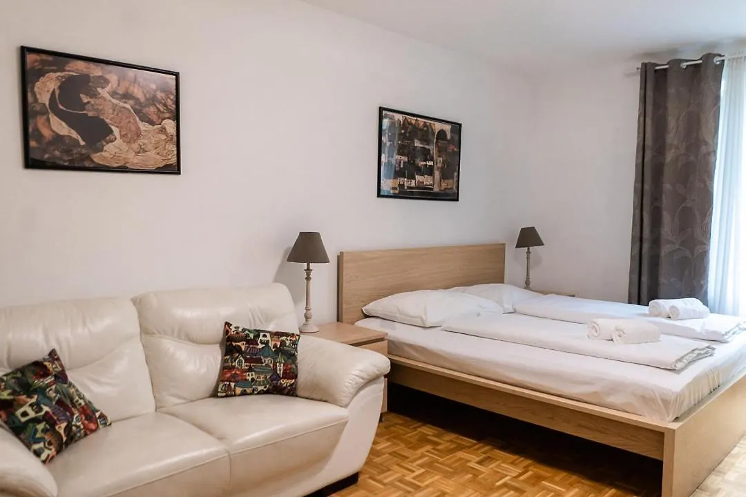 וינה Central Living - Stephansdom Apartments