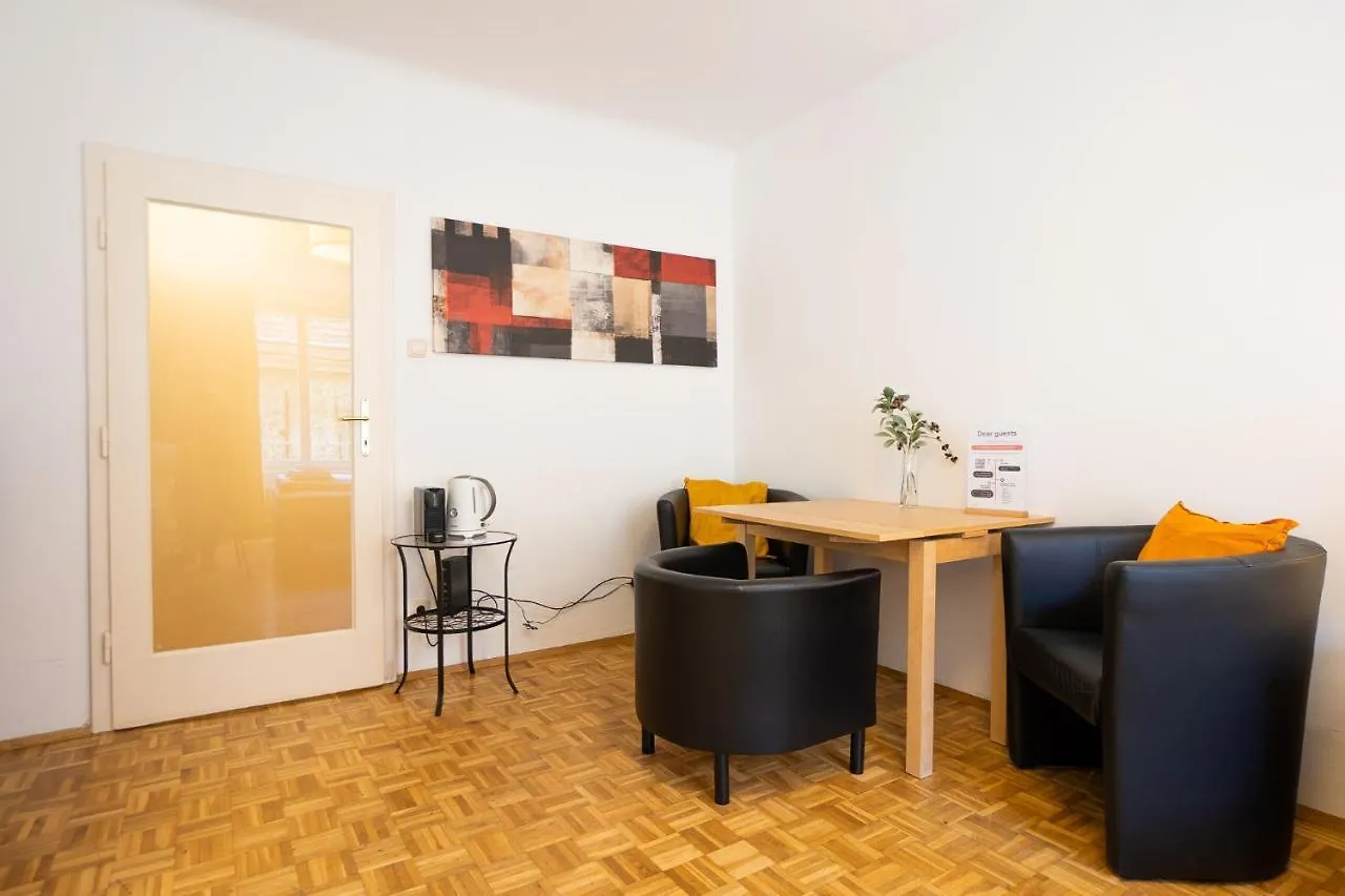 Central Living - Stephansdom Apartments Vienna Austria